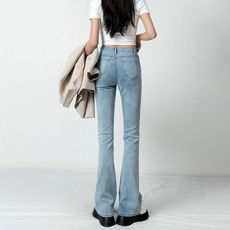 Women's high-waisted jeans